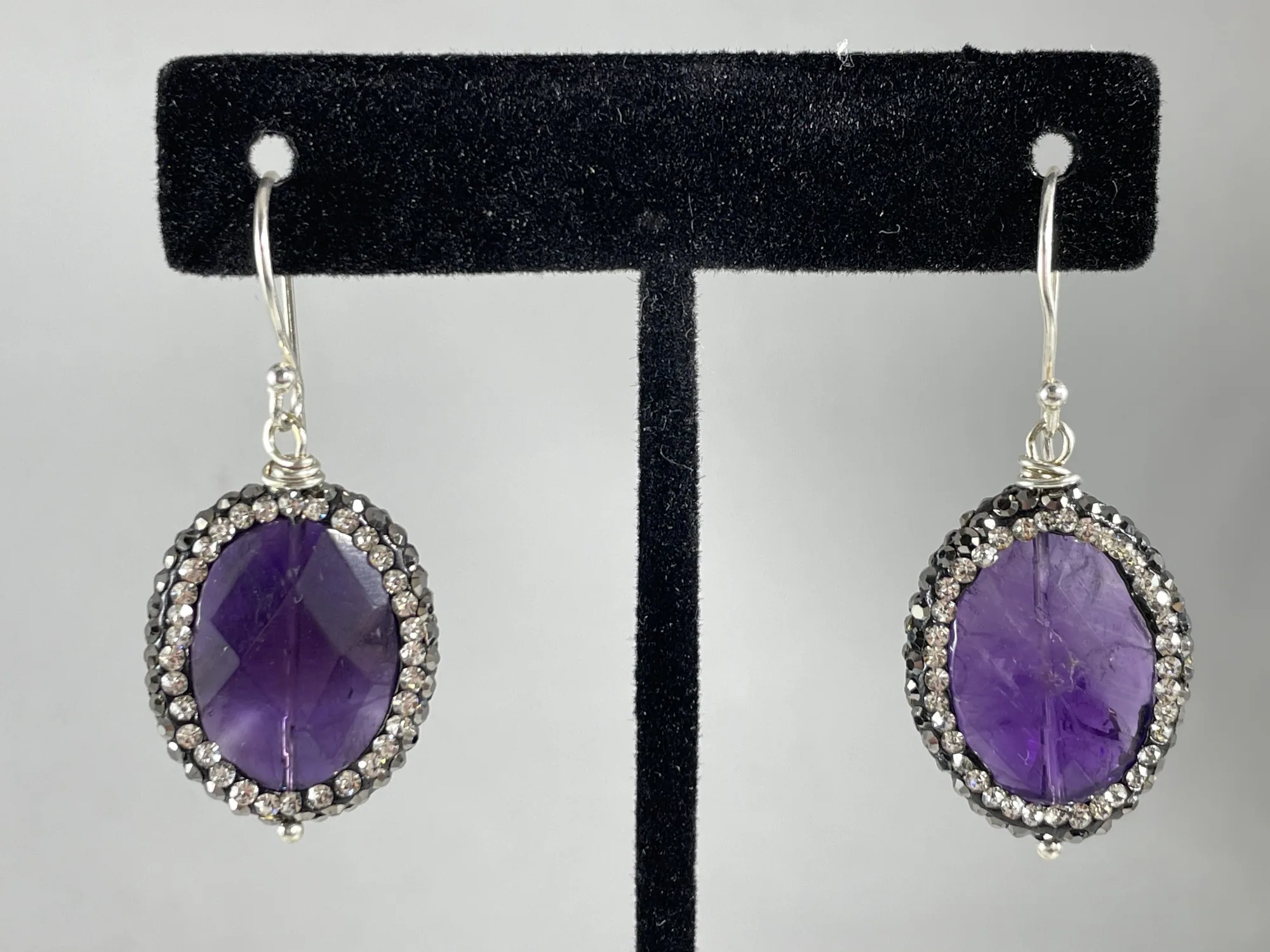 Earrings jewelry